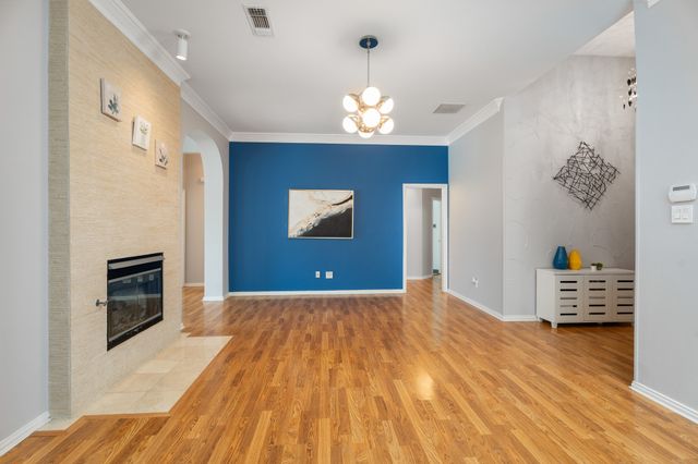 409 Bryce Lane, Arlington, TX 76013