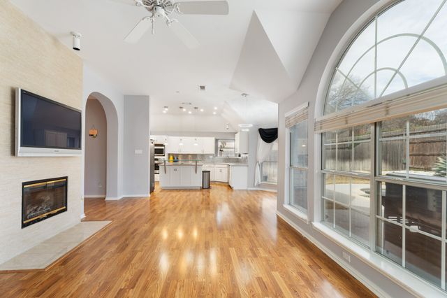 409 Bryce Lane, Arlington, TX 76013
