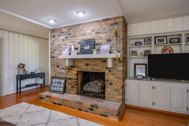 202 Forest Drive, Clinton, NC 28328