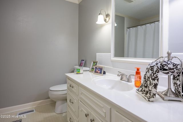 202 Forest Drive, Clinton, NC 28328