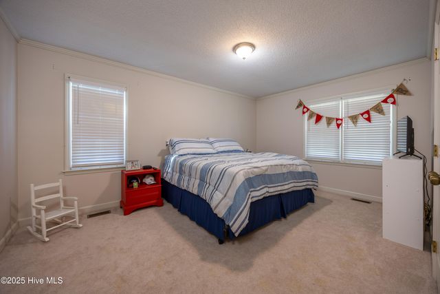 202 Forest Drive, Clinton, NC 28328