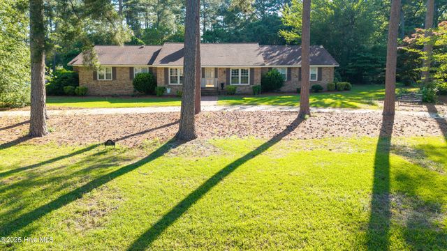 202 Forest Drive, Clinton, NC 28328