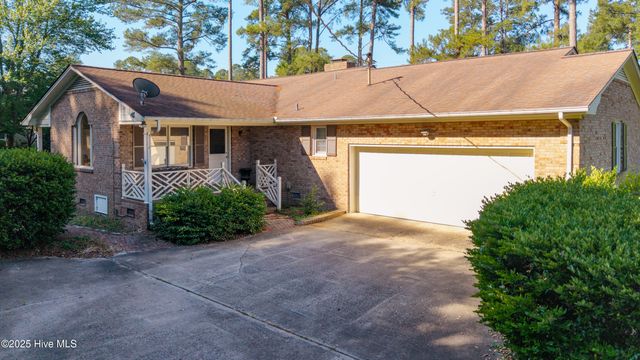 202 Forest Drive, Clinton, NC 28328