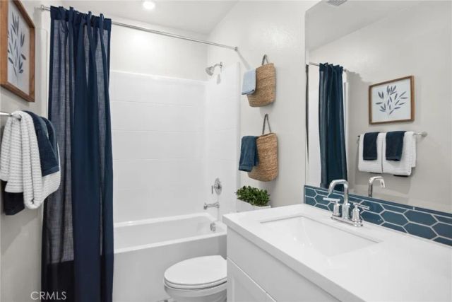 561 Gregory Way, Glendora, CA 91740