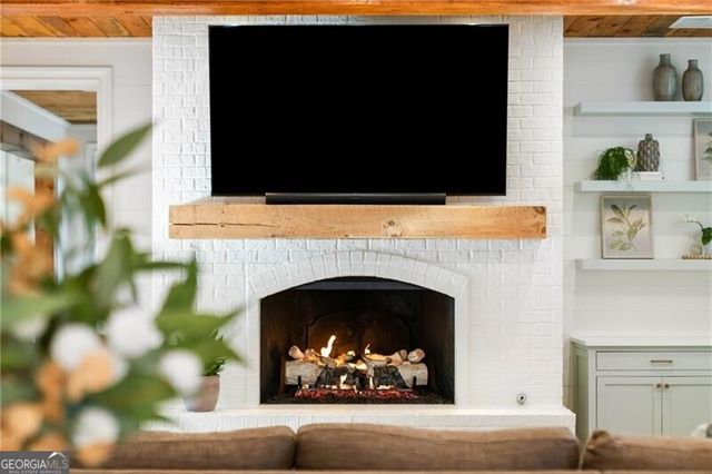 5360 Lake Forrest Drive, Atlanta, GA 30342