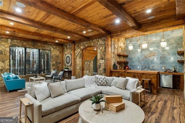 5360 Lake Forrest Drive, Atlanta, GA 30342