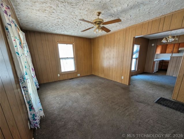 701 N Grant Avenue, Sand Springs, OK 74063