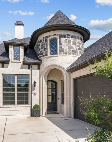 13924 E Riviera Drive, Fort Worth, TX 76028