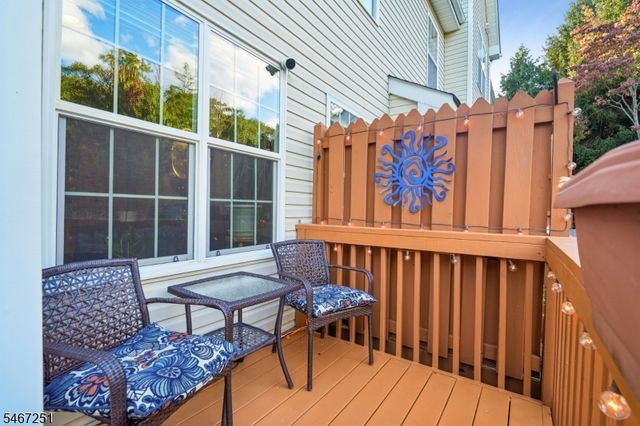 114 Mountainside Dr, Pompton Lakes Boro, NJ 07442