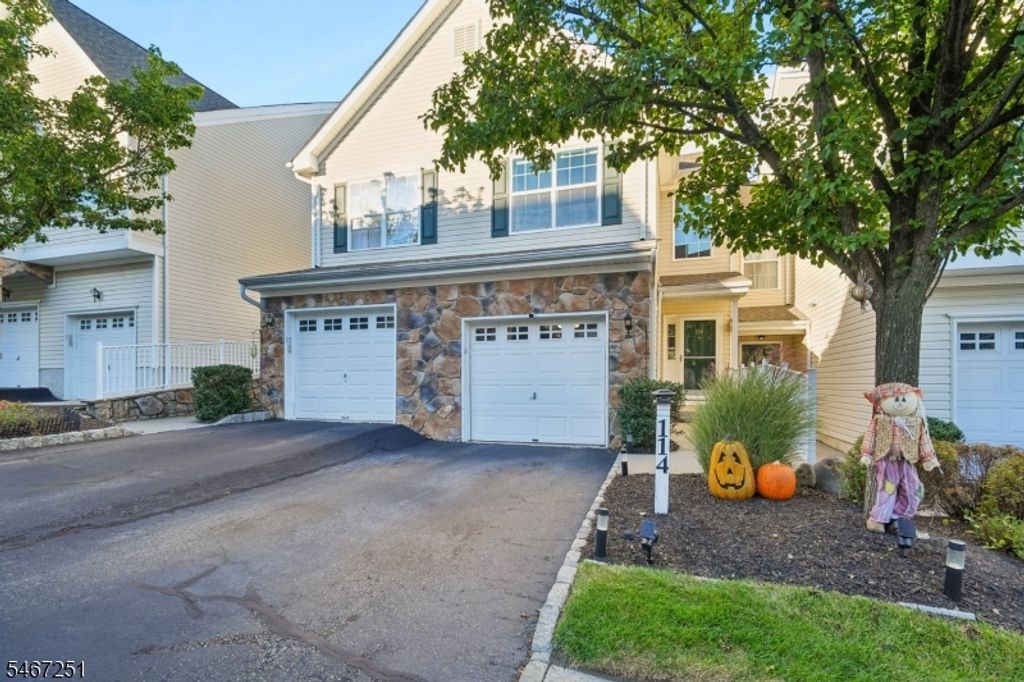 114 Mountainside Dr, Pompton Lakes Boro, NJ 07442 — exterior
