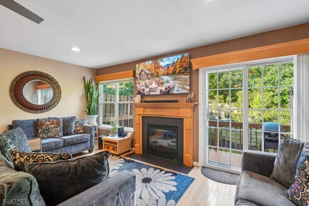 114 Mountainside Dr, Pompton Lakes Boro, NJ 07442 — photo 5