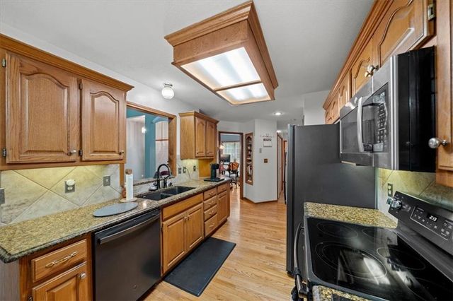 7411 S Arnett Road, Grain Valley, MO 64029