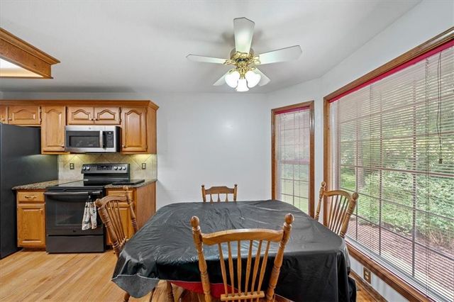 7411 S Arnett Road, Grain Valley, MO 64029