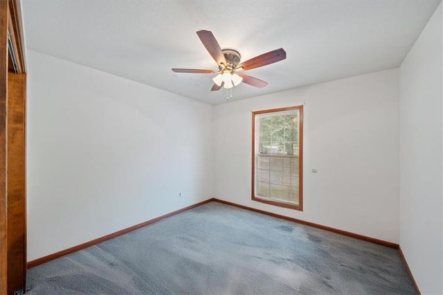 7411 S Arnett Road, Grain Valley, MO 64029
