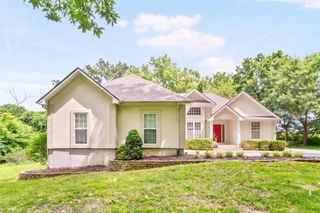 7411 S Arnett Road, Grain Valley, MO 64029
