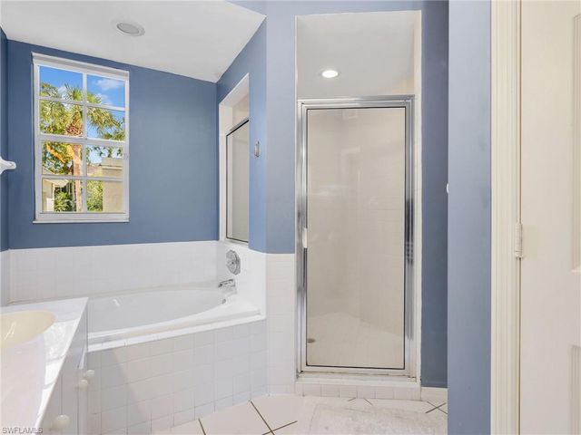 25220 Pelican Creek CIR # 102, Bonita Springs, FL 34134