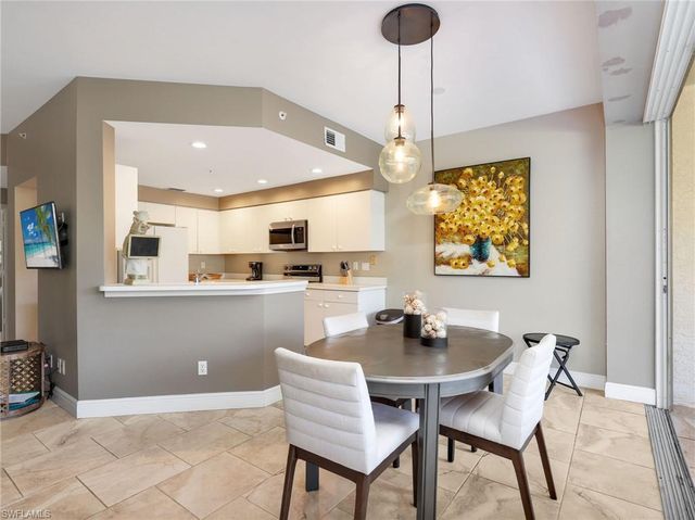 25220 Pelican Creek CIR # 102, Bonita Springs, FL 34134