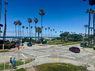 8151 Camino Del Oro, La Jolla, CA 92037