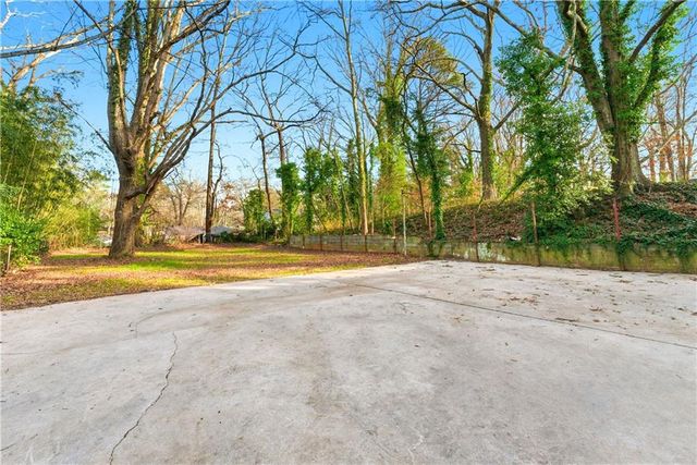 1386 Elizabeth Avenue SW, Atlanta, GA 30310