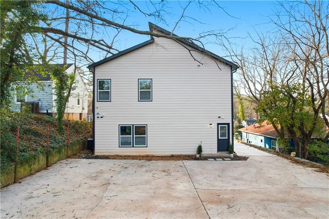 1386 Elizabeth Avenue SW, Atlanta, GA 30310