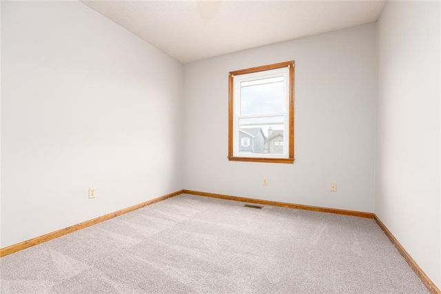 8631 NE 110th Street, Kansas City, MO 64157