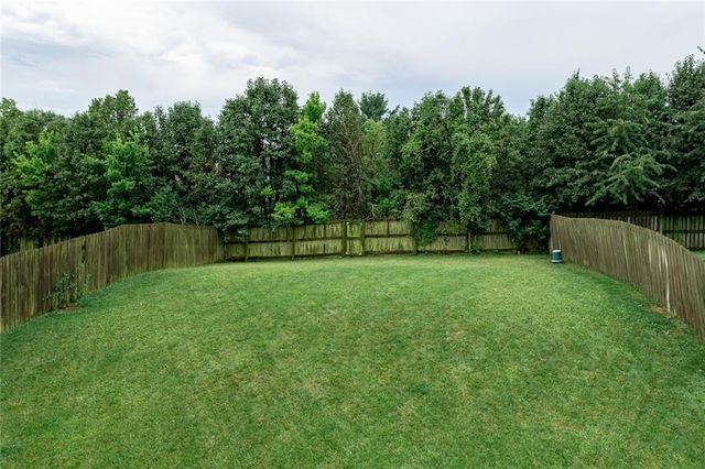 8631 NE 110th Street, Kansas City, MO 64157