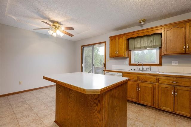 8631 NE 110th Street, Kansas City, MO 64157