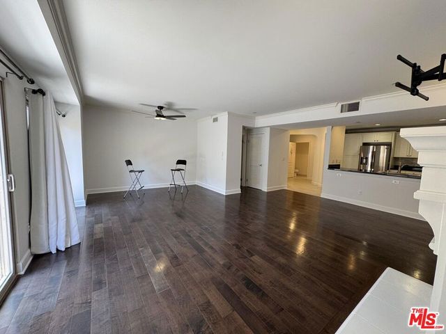 1522 Amherst Avenue 101, Los Angeles, CA 90025