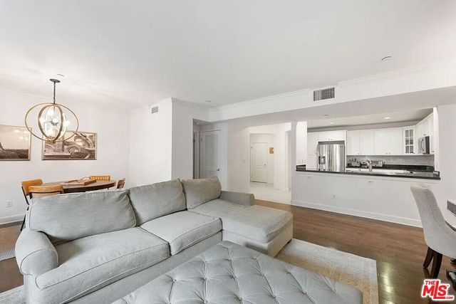 1522 Amherst Avenue 101, Los Angeles, CA 90025