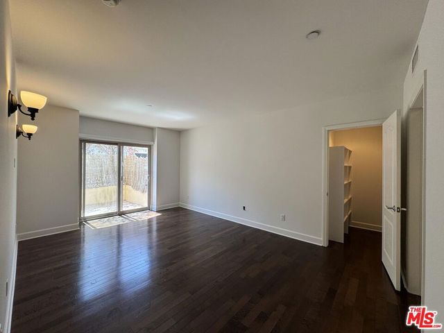 1522 Amherst Avenue 101, Los Angeles, CA 90025