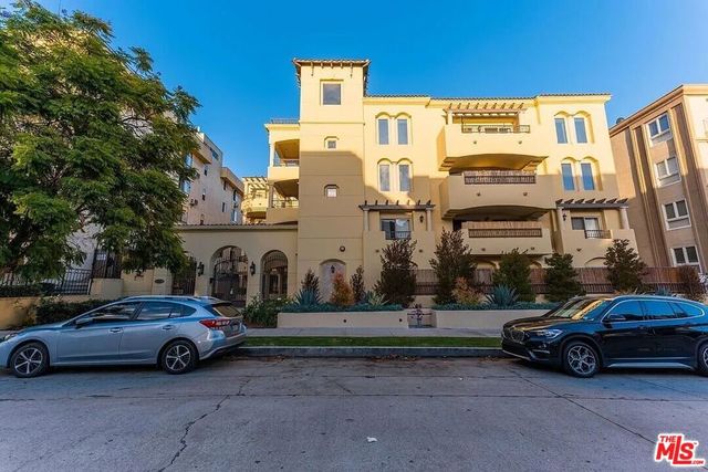 1522 Amherst Avenue 101, Los Angeles, CA 90025