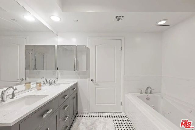 1522 Amherst Avenue 101, Los Angeles, CA 90025
