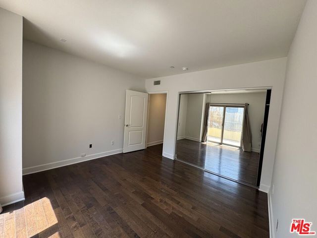 1522 Amherst Avenue 101, Los Angeles, CA 90025