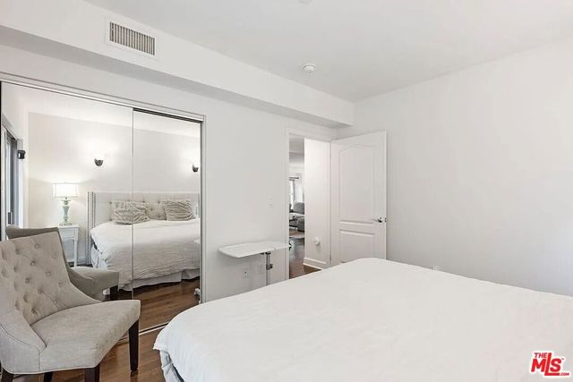 1522 Amherst Avenue 101, Los Angeles, CA 90025
