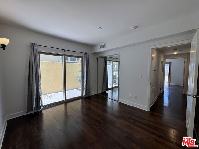 1522 Amherst Avenue 101, Los Angeles, CA 90025