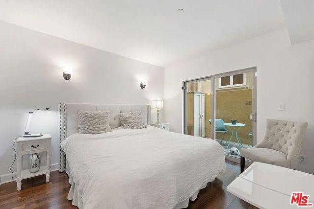 1522 Amherst Avenue 101, Los Angeles, CA 90025