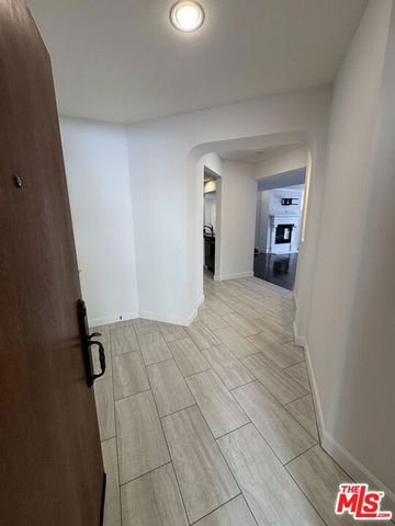1522 Amherst Avenue 101, Los Angeles, CA 90025