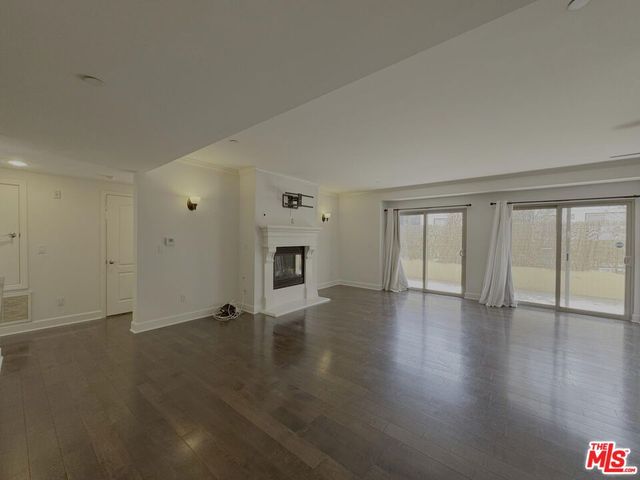 1522 Amherst Avenue 101, Los Angeles, CA 90025
