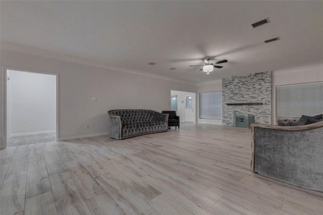 19 Wickham Court, Sugar Land, TX 77479