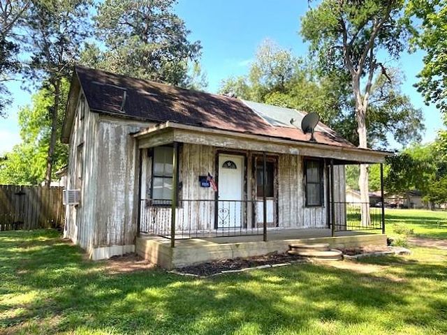 6211 Gresham Street, Wallis, TX 77485