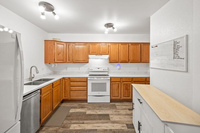 120 Morningside Drive NE, Hutchinson, MN 55350