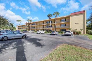 1084 Forest Lakes DR # 7304, Naples, FL 34105