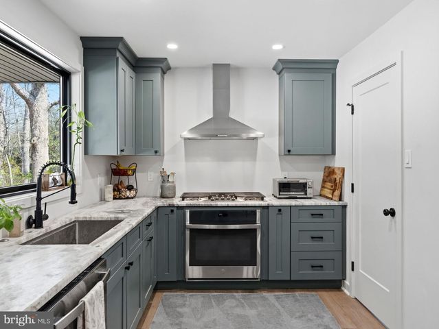 104 & 108 SECOND AVE, Egg Harbor Township, NJ 08234