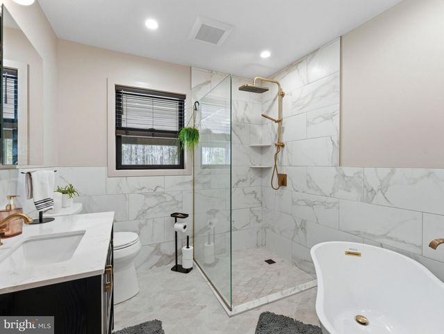 104 & 108 SECOND AVE, Egg Harbor Township, NJ 08234