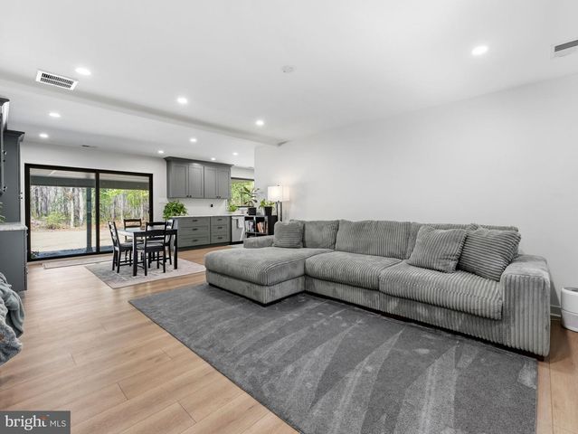 104 & 108 SECOND AVE, Egg Harbor Township, NJ 08234