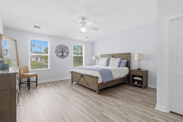 147 Palm Cove Way, Mount Pleasant, SC 29466