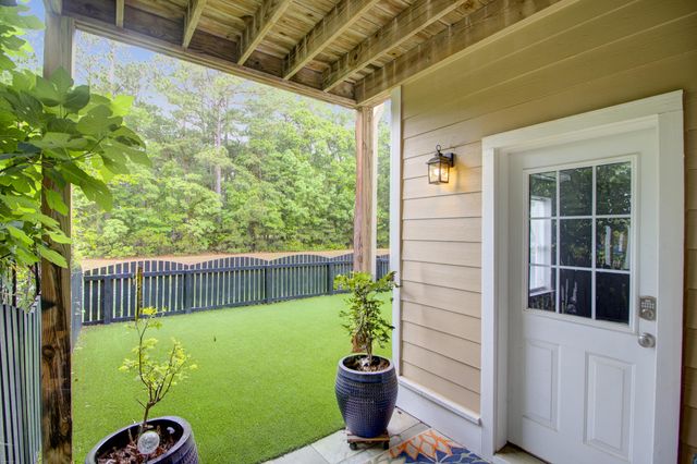 147 Palm Cove Way, Mount Pleasant, SC 29466