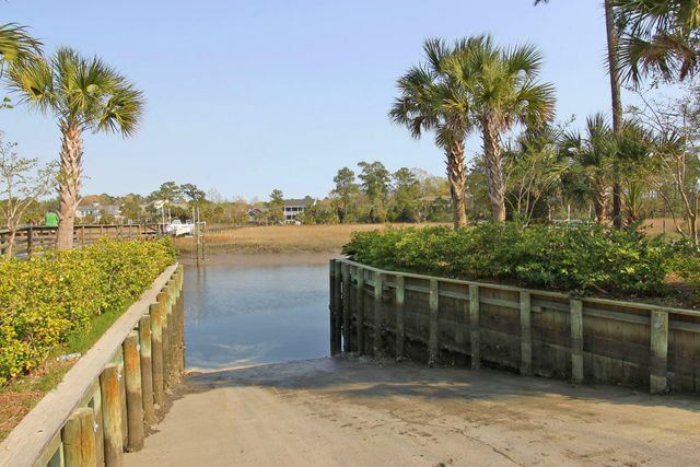 147 Palm Cove Way, Mount Pleasant, SC 29466