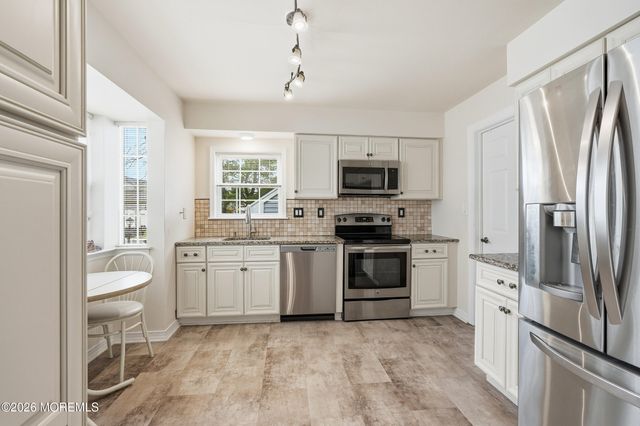 1C Cambridge Drive, Monroe, NJ 08831