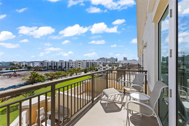 800 N TAMIAMI TRAIL 321, Sarasota, FL 34236